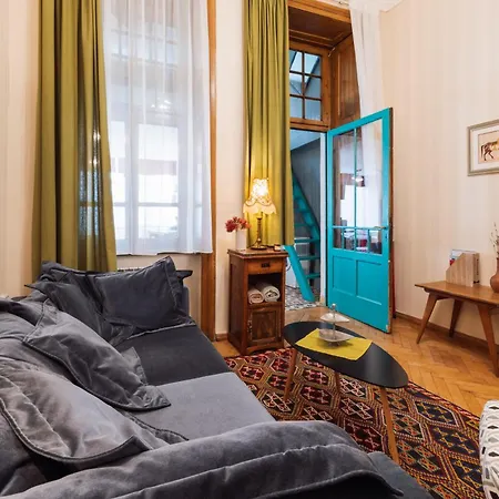 Historical Spirit Duplex Loft Apartment Tbilisi Exterior photo